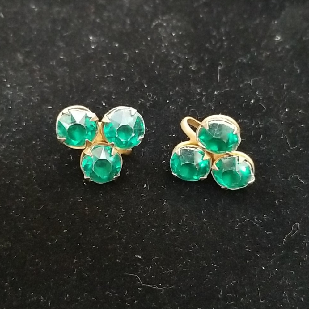 💚VINTAGE SCREW-BACK CLUSTER EARRINGS
